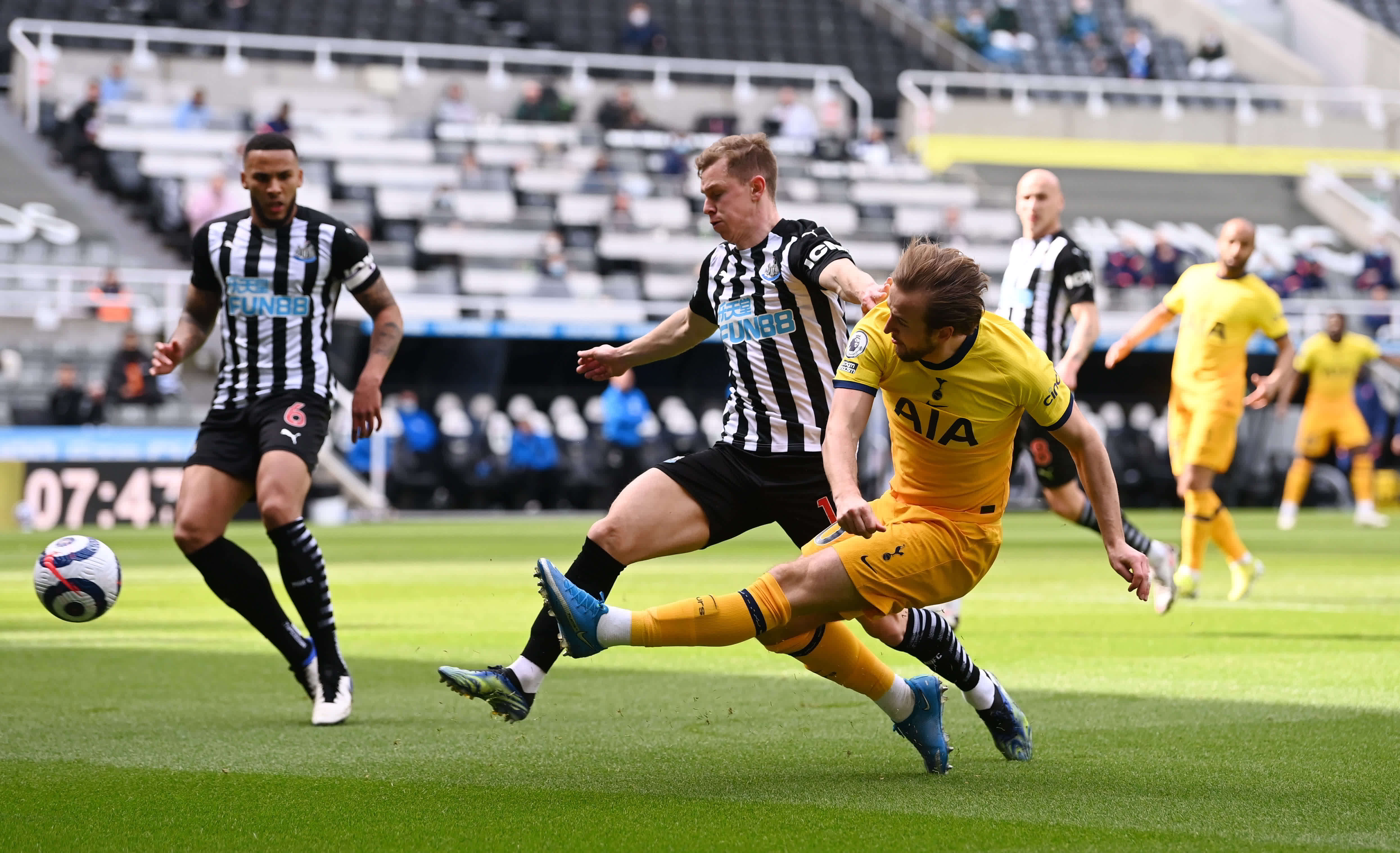 间的友情不 间的友情不